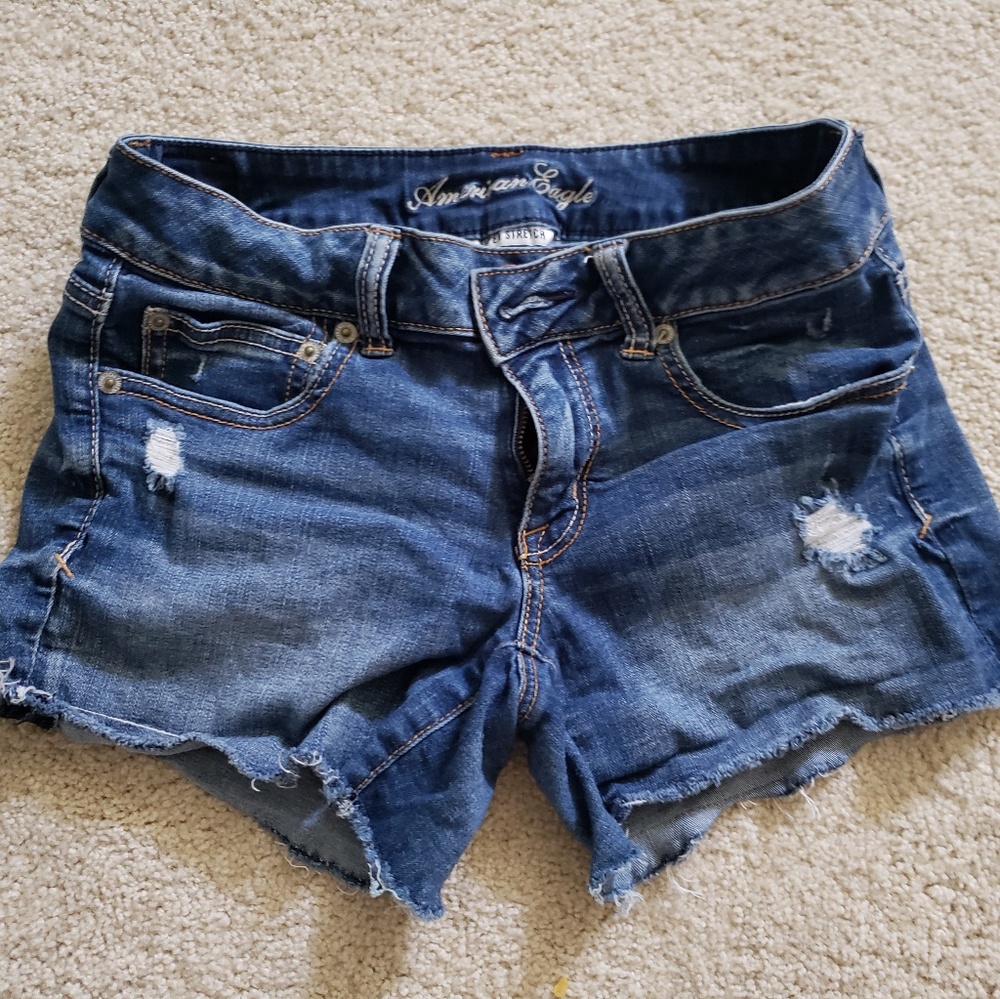 Size 8 super stretchy American eagle brand shorts